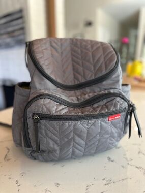 *Great Condition* Skip Hop Diaper Bag Backpack - Grey & Lime Green lining